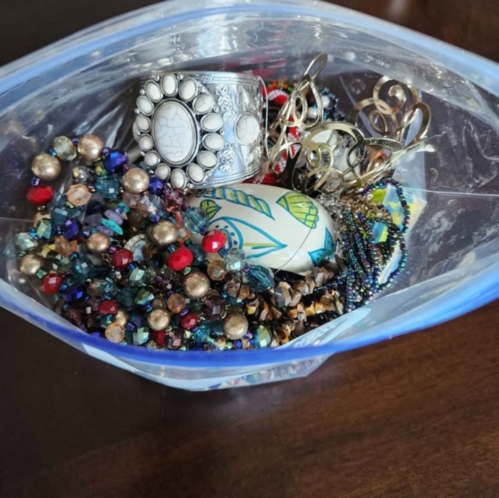 MYSTERY JEWLERY BAG